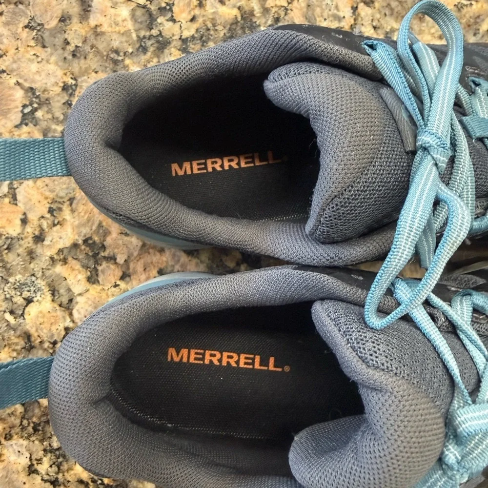 Merrell J52910 Women’s Hiking Trail Shoes Vibram Sole Gray Blue Size 8.5